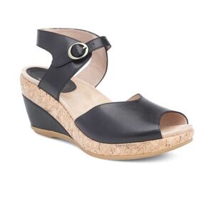 Dansko Charlotte Leather Wedge Sandals in Black size 8